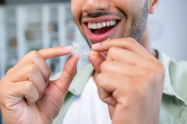 Adult Teeth Straightening: Is Invisalign® Right For You?